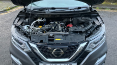 Nissan Qashqai 1.2 DiG-T N-Connecta 5dr Petrol Hatchback